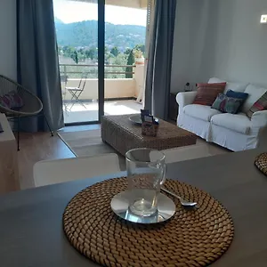 Moderno Con Vista A La Montaña Apartamento